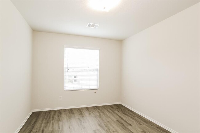 Building Photo - 13625 Briana Brk Ct