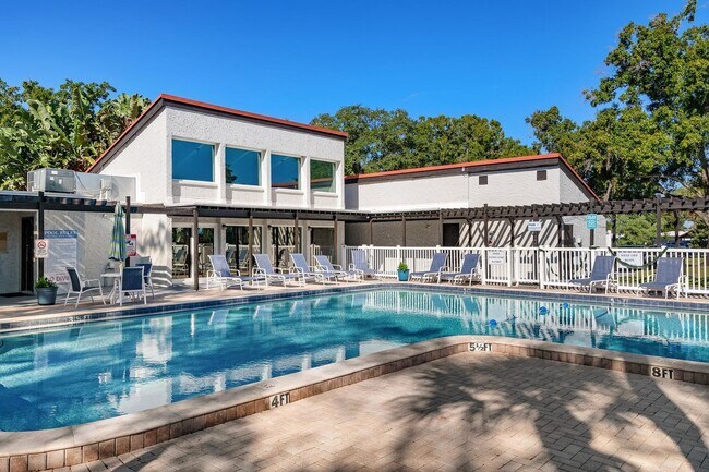 Building Photo - ** THIS UNIT IS AVAILABLE STARTING MAY 1ST 2026!** GORGEOUS 2 BEDROOM, 2BATHROOM, TURNKEY FURNISH...