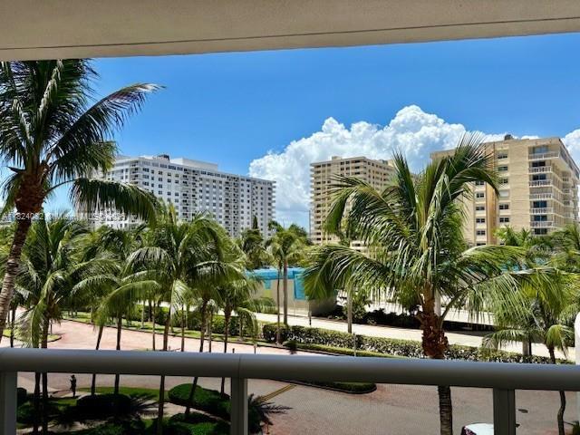 Building Photo - 1800 S Ocean Dr