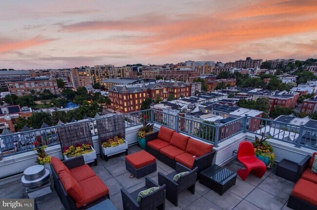 Building Photo - 2020 12th St NW