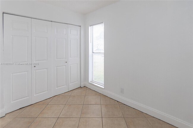 Building Photo - 4415 Treehouse Ln