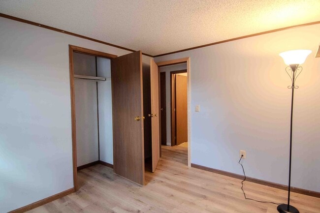 Building Photo - 3 Bedroom Ranch Available for Rent March 1st