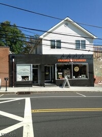 Building Photo - 12 Main St