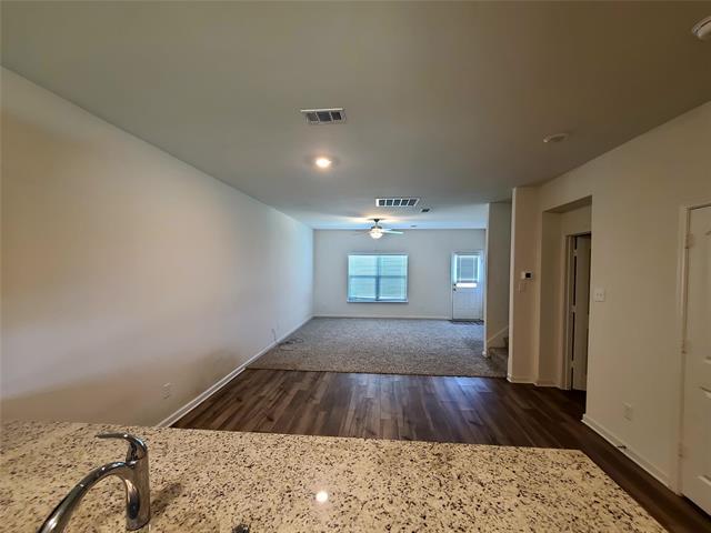 Building Photo - 104 Lady Bird Ct