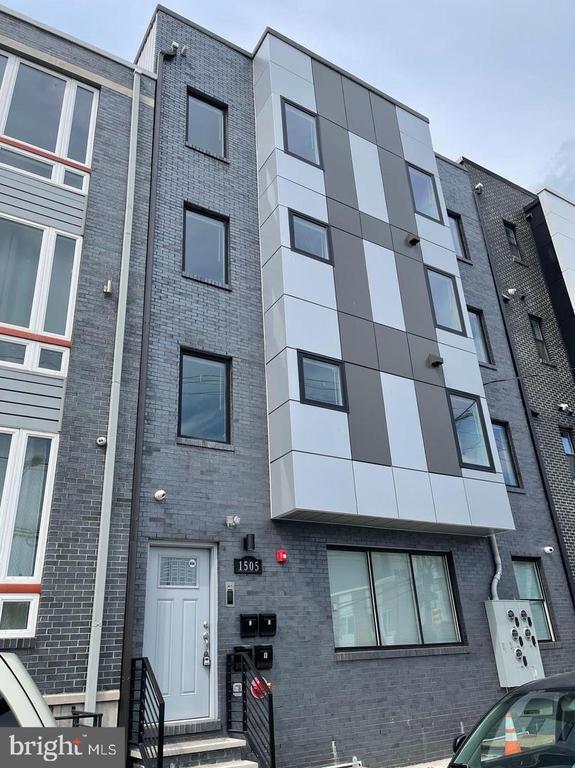 Building Photo - 1505 Parrish St