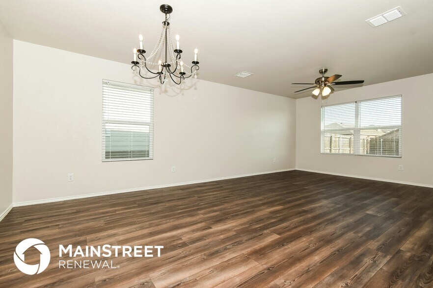 Building Photo - 5649 Hepburn St