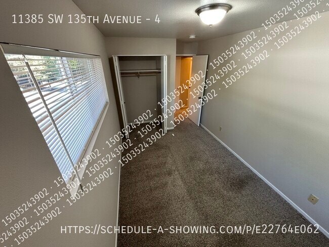 Building Photo - 11385 SW 135th Ave