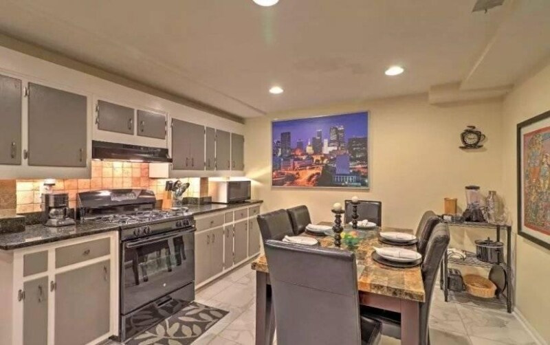 Building Photo - 843 Artwood Rd NE