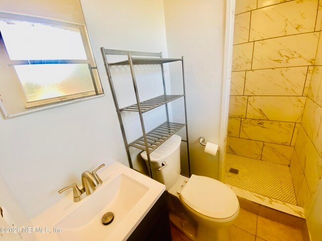 Building Photo - 8469 San Clemente Dr