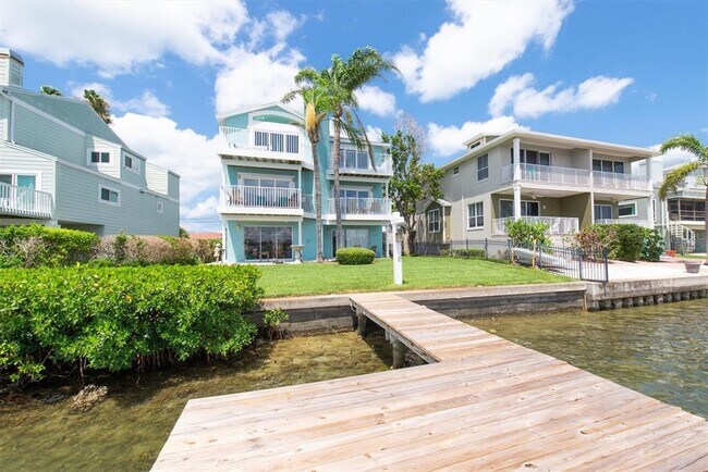Building Photo - 2507 Bay Blvd