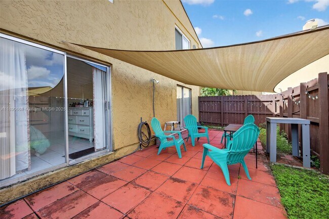 Building Photo - 15480 SW 82nd Ln