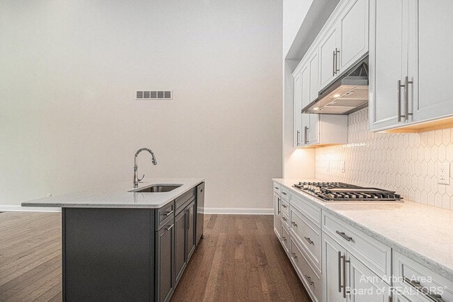 Building Photo - 3343 Roseford Blvd