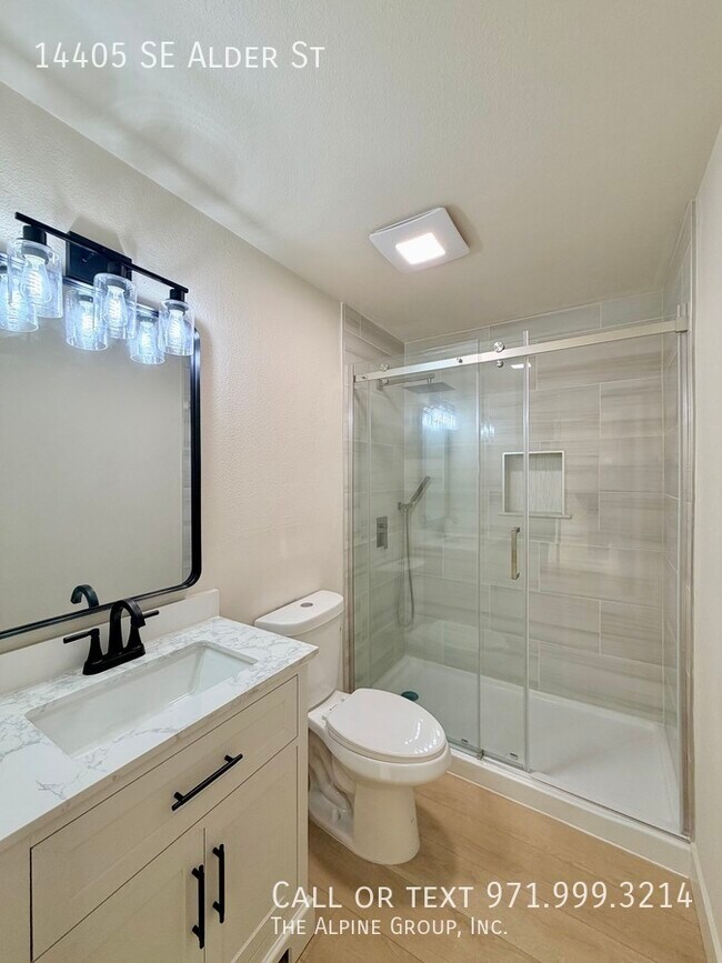 Building Photo - 14405 SE Alder St