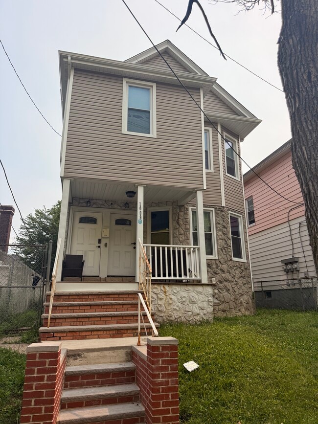 Building Photo - 1008 Boudinot Pl