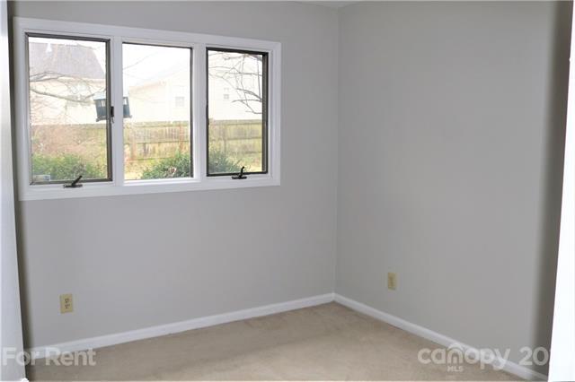 Building Photo - 1847 J Julian Ln