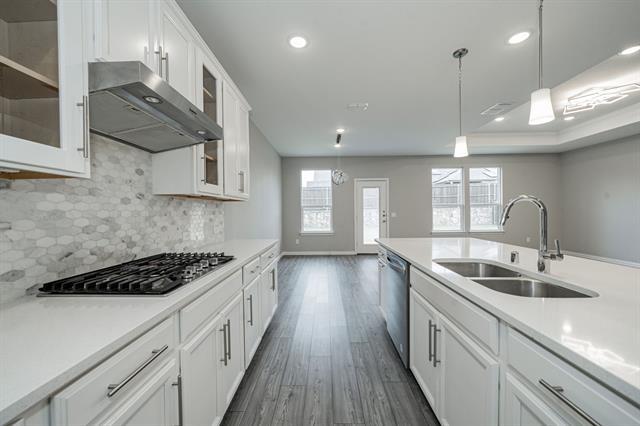 Building Photo - 427 Holt Ln