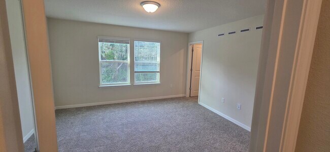 Building Photo - 3315 Canyon Bay Pt