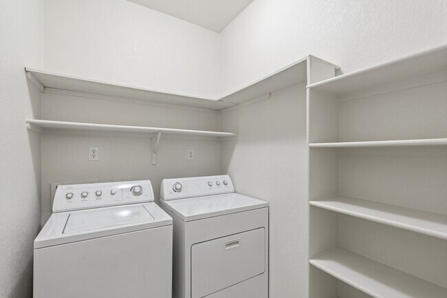 Building Photo - 10252 E Wasp Spring Dr