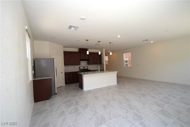 Building Photo - 8145 Seminario Ave