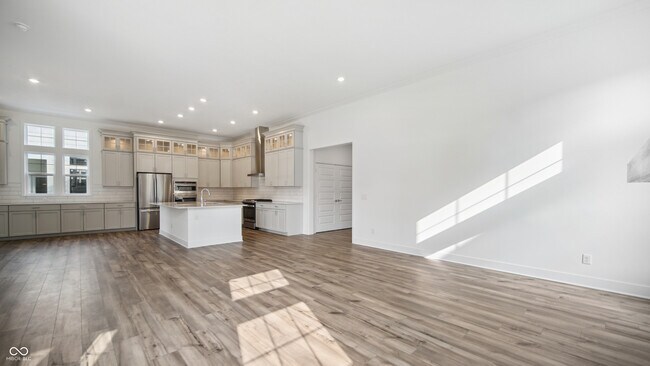 Building Photo - 2094 W 171st St