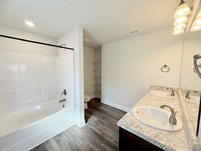 Building Photo - Charming Cottage Home - Commanders Cove