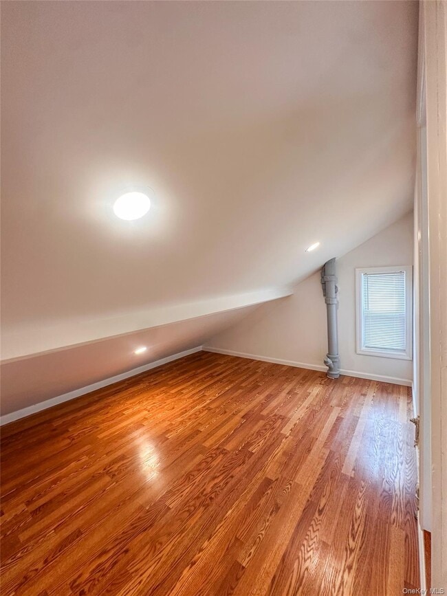 Building Photo - 2-4 Elm Pl