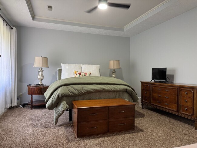 Building Photo - Spacious Papillion home with modern comfort, great curb appeal, and a finished basement built for...