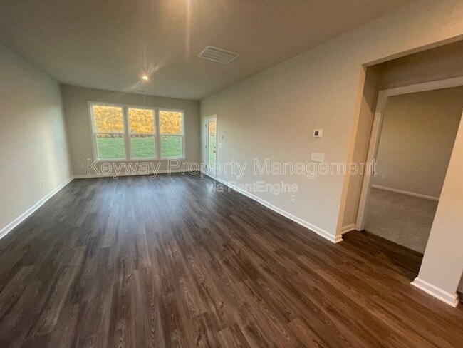 Building Photo - 810 Manitou Cir