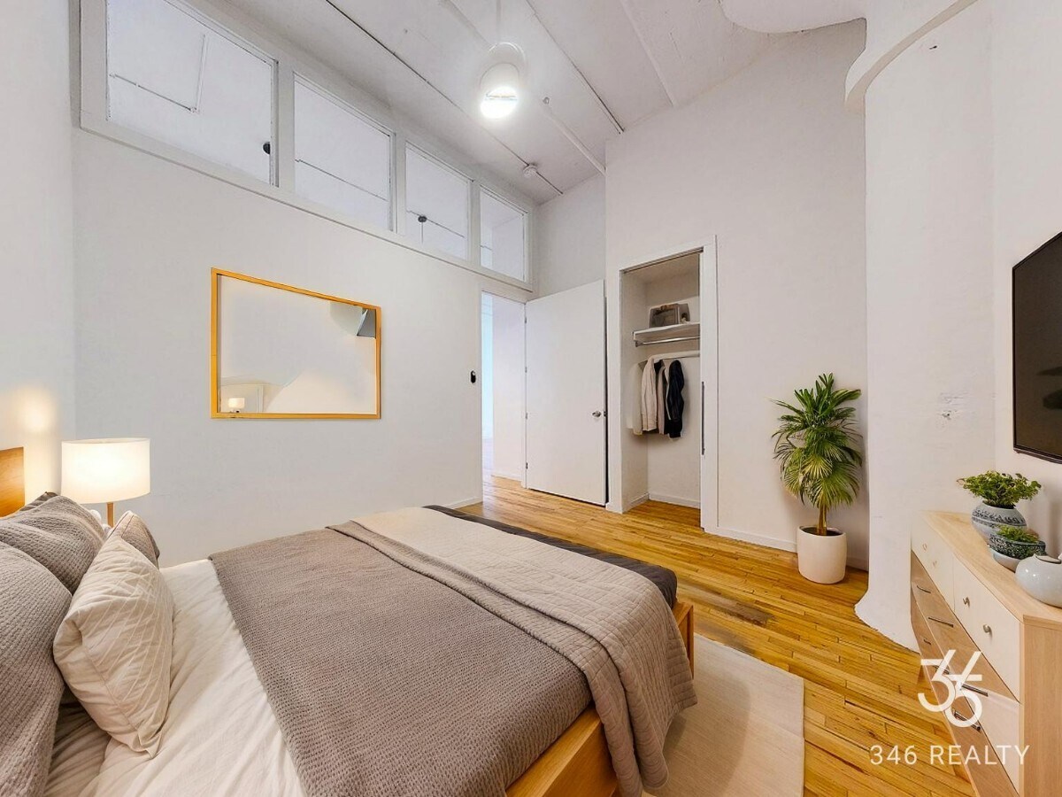 Building Photo - Seigel Street