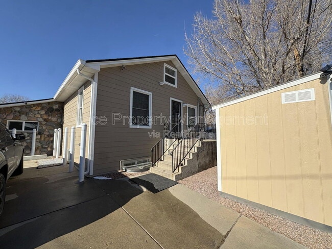 Building Photo - 310 S 2nd Ave