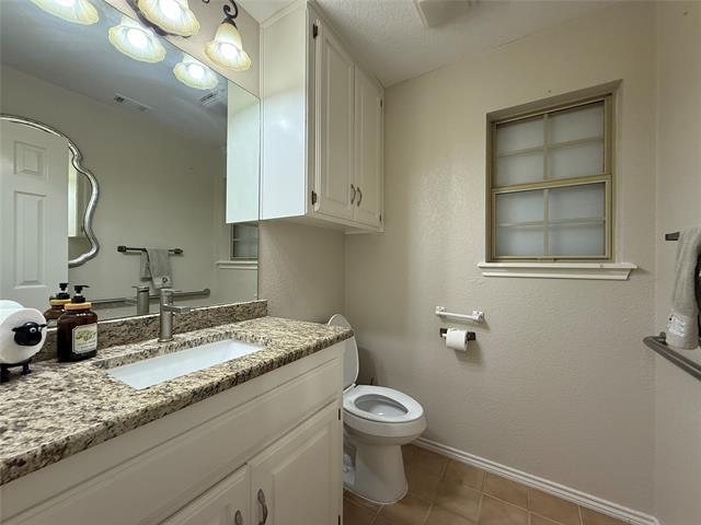 Building Photo - 500 Evergreen Dr