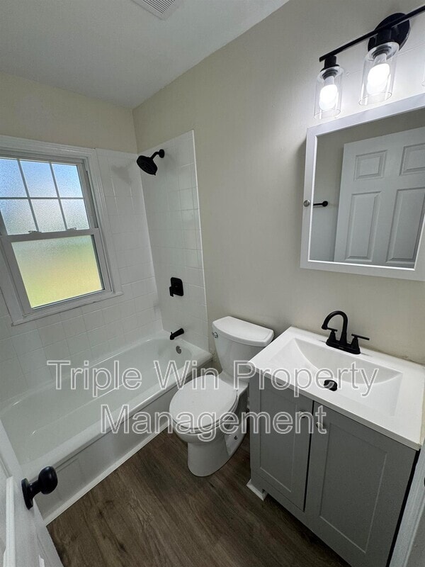 Building Photo - 3155 O Hare Dr