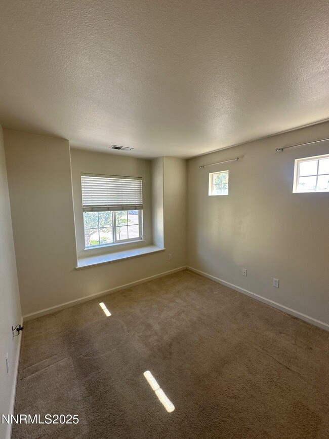 Building Photo - 2159 Golden Eagle Ct