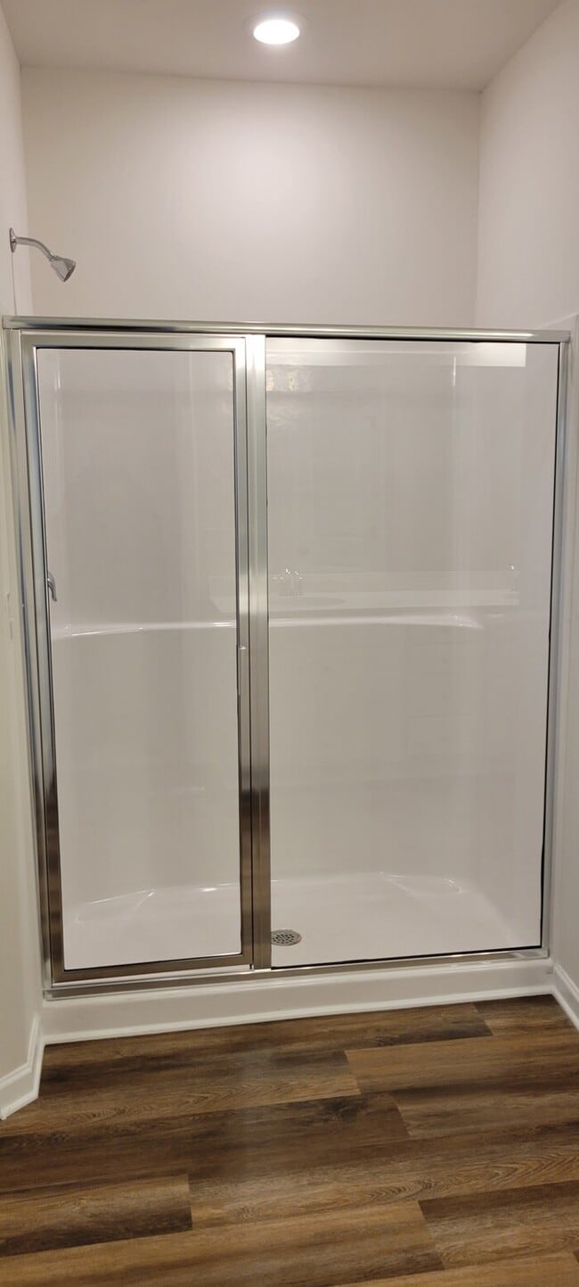 Building Photo - 2902 Plantation Way