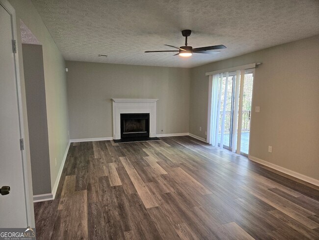 Building Photo - 938 Iron Gate Blvd