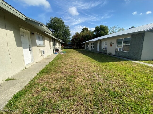 Building Photo - 3215 Jeffcott St