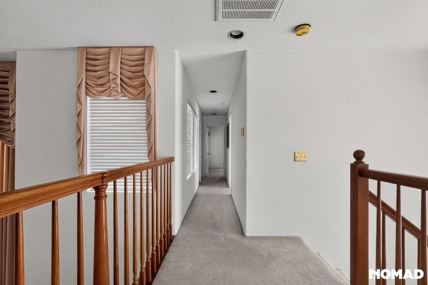 Building Photo - 13909 Marbella St