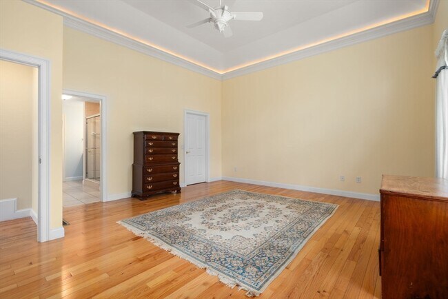 Building Photo - 3 Summerland Way