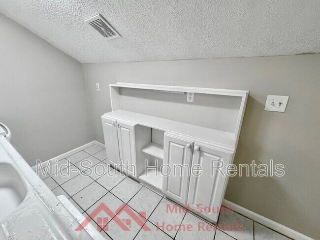 Building Photo - 3569 Douglass Ave