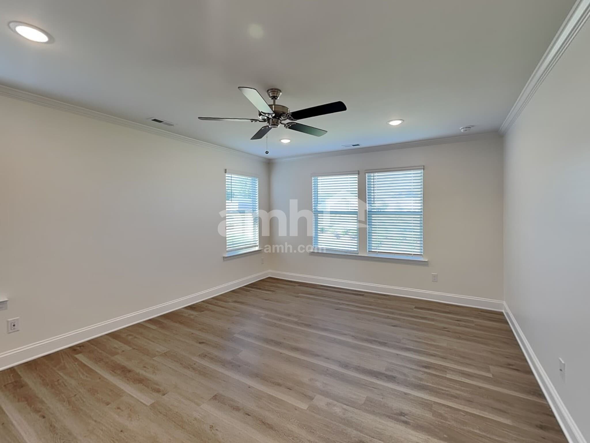 Building Photo - 3508 Lincoln Hts Ln