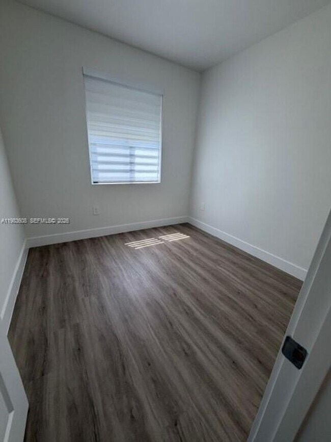 Building Photo - 18943 345th Ter