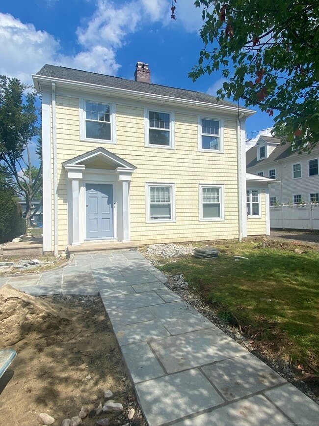 Primary Photo - 40 E Maple St