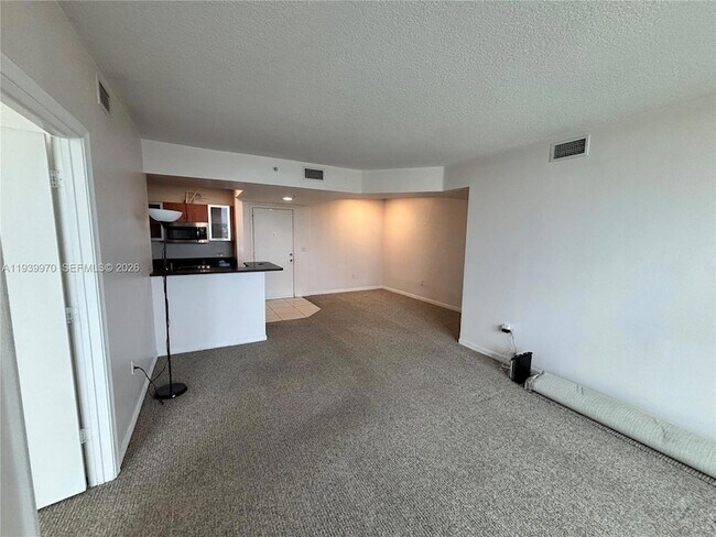 Building Photo - 2775 NE 187th St