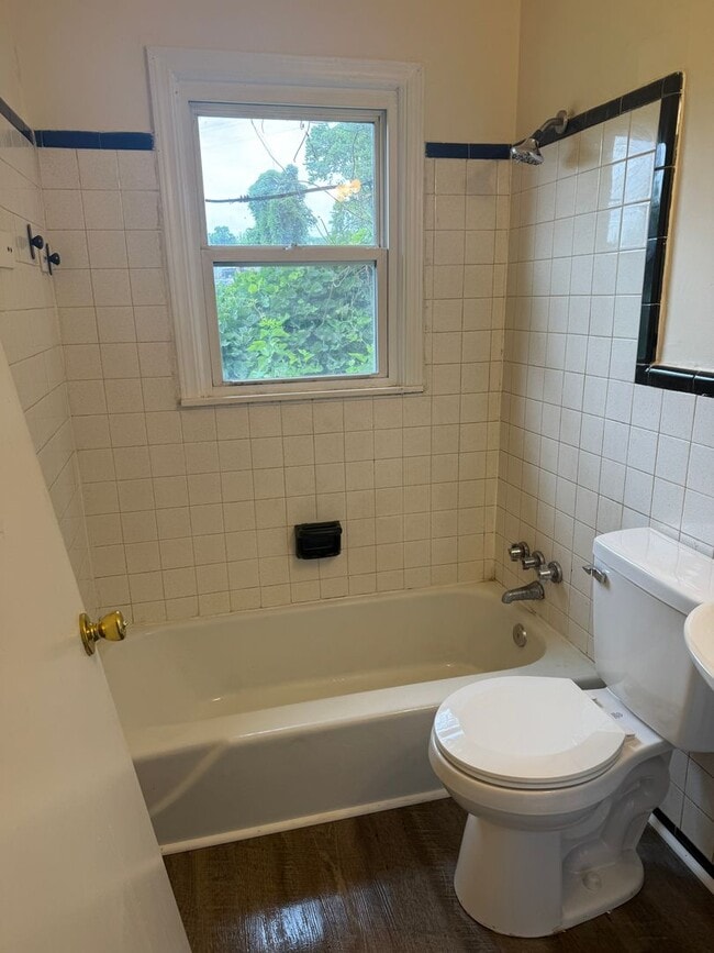 Building Photo - 2 Bedroom Duplex in Enderly Park