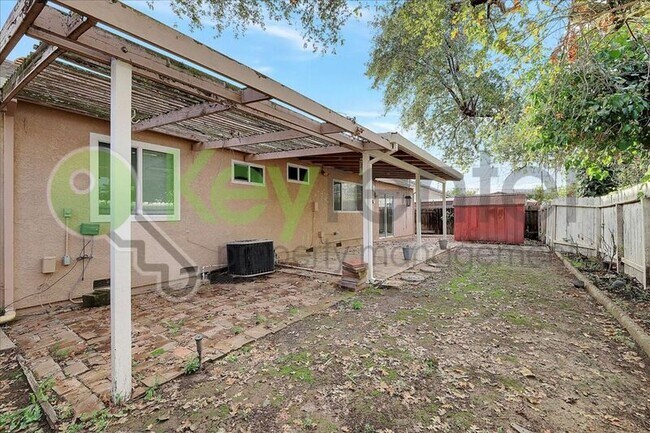 Building Photo - 3237 Irvindale Way