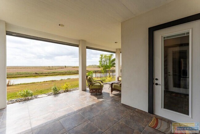 Building Photo - 86 Torrey Pines Dr