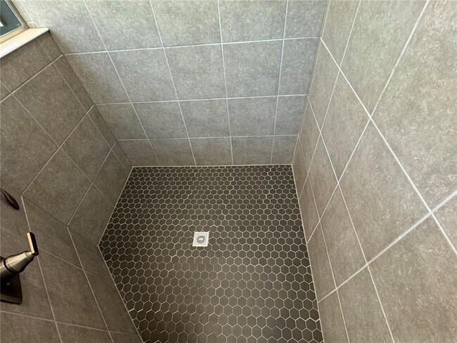 Building Photo - 13408 Beebe Aly