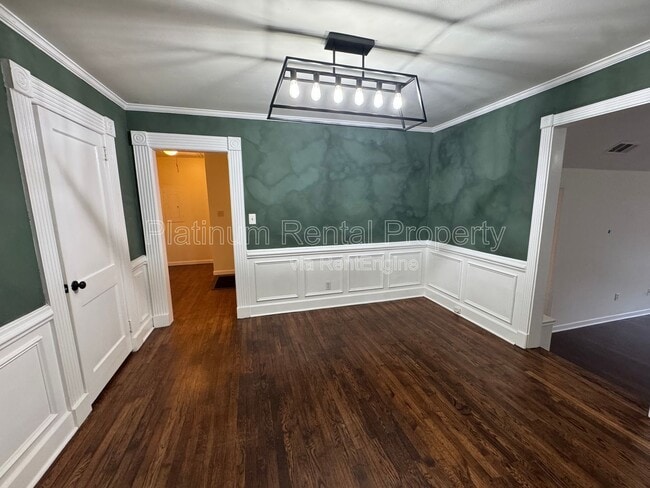 Building Photo - 1886 Benson Ave SE