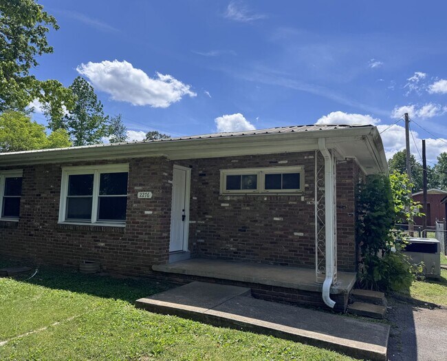 Building Photo - Old Ashland City Duplex