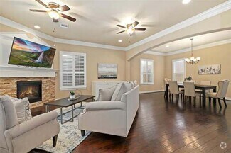 Building Photo - 11002 Upland Forest Dr